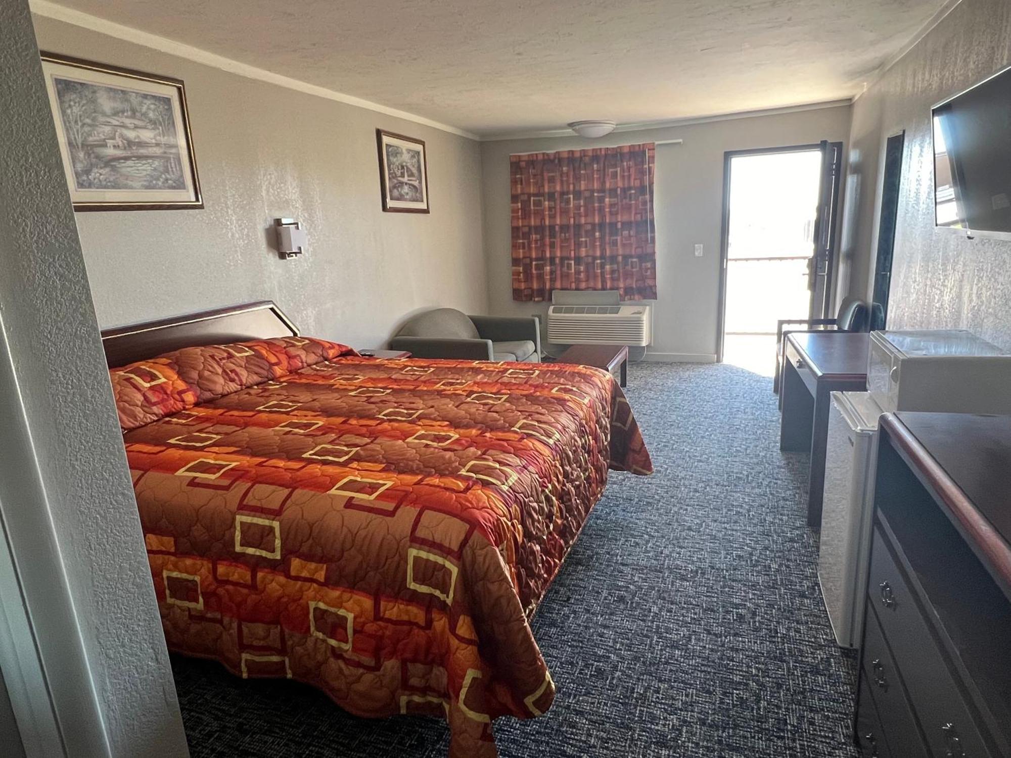 Hotel 81 El Reno Экстерьер фото